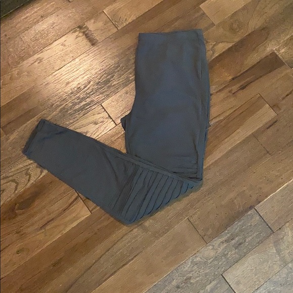 Plus Size Full Length Moto Leggings - Picture 6 of 6